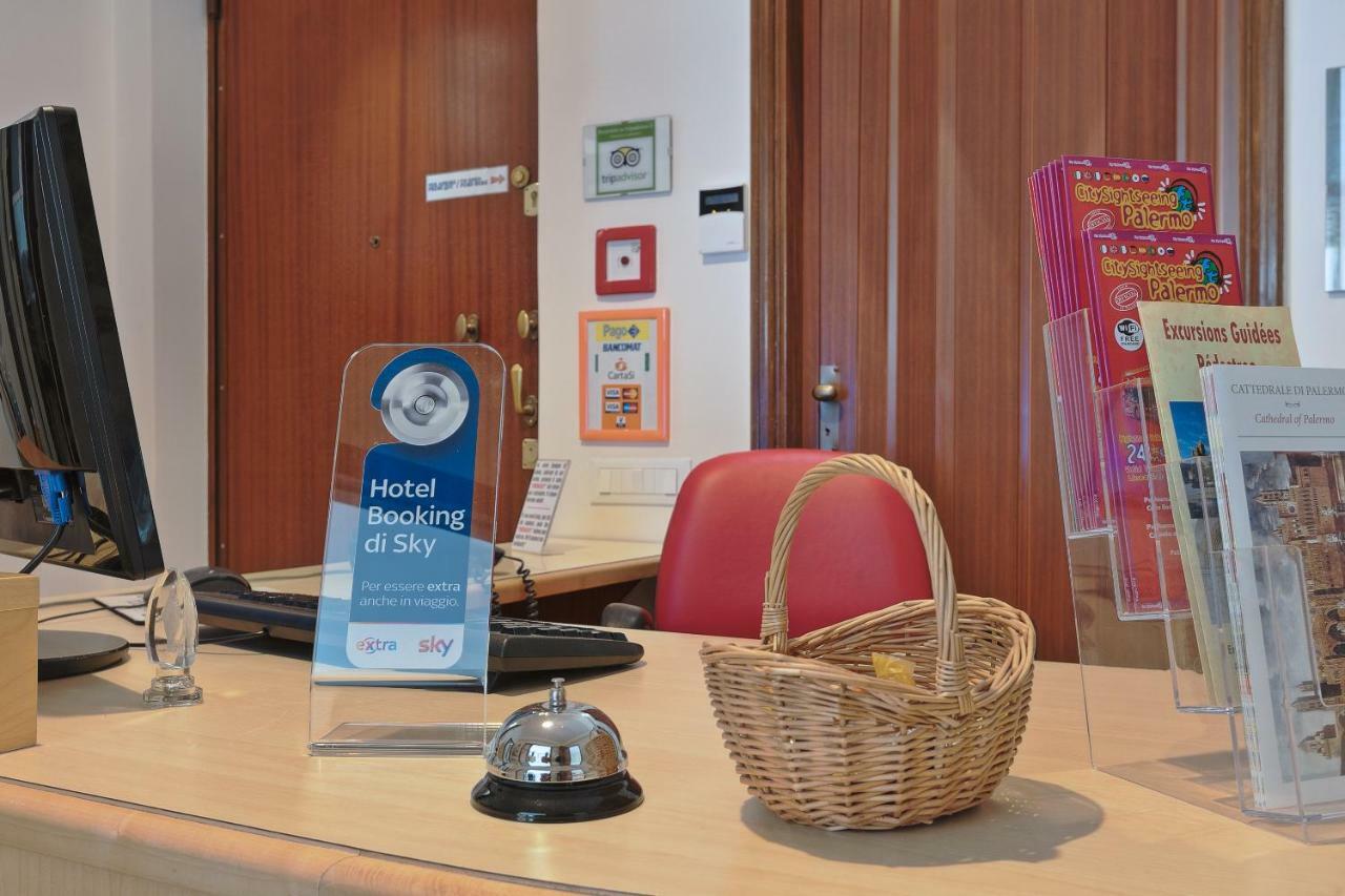 パレルモ Residenza Wagner Bed & Breakfast エクステリア 写真