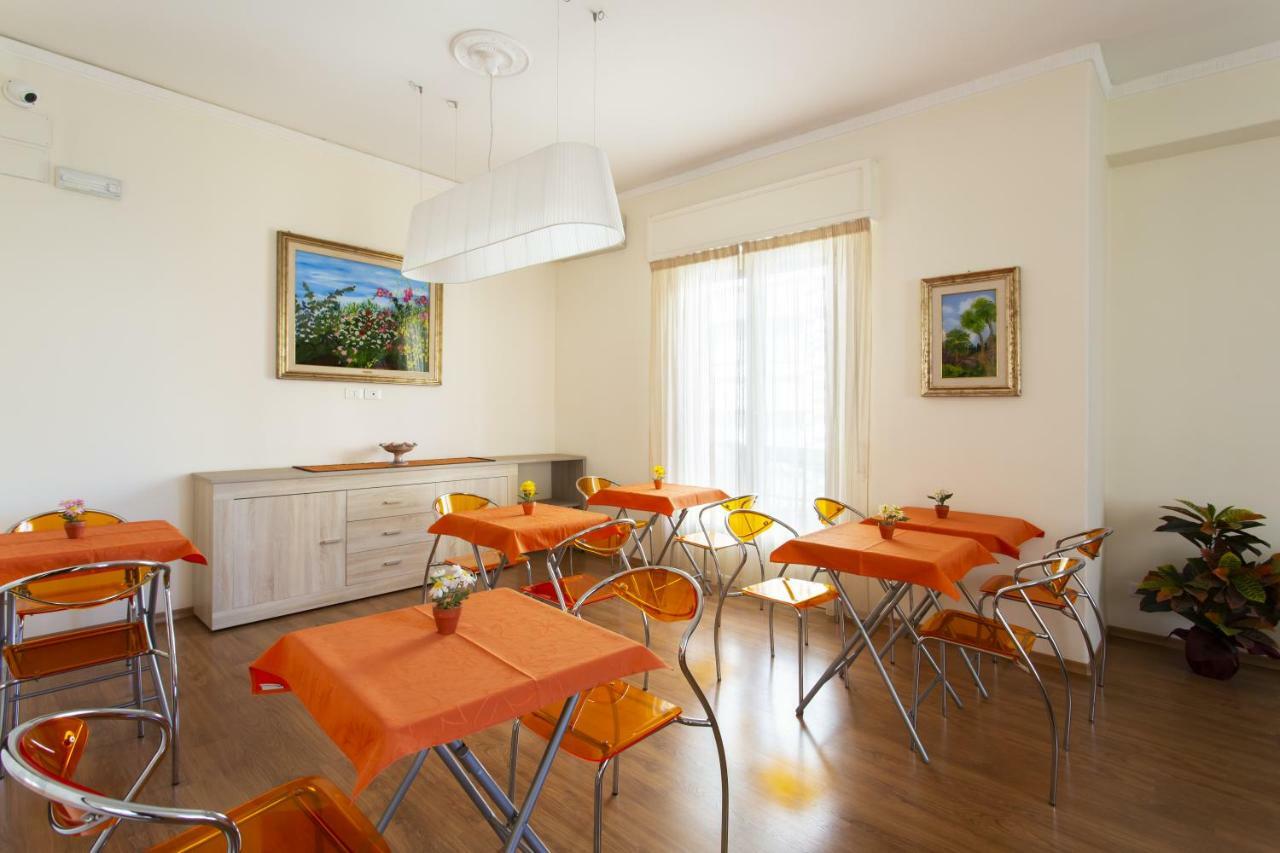 パレルモ Residenza Wagner Bed & Breakfast エクステリア 写真